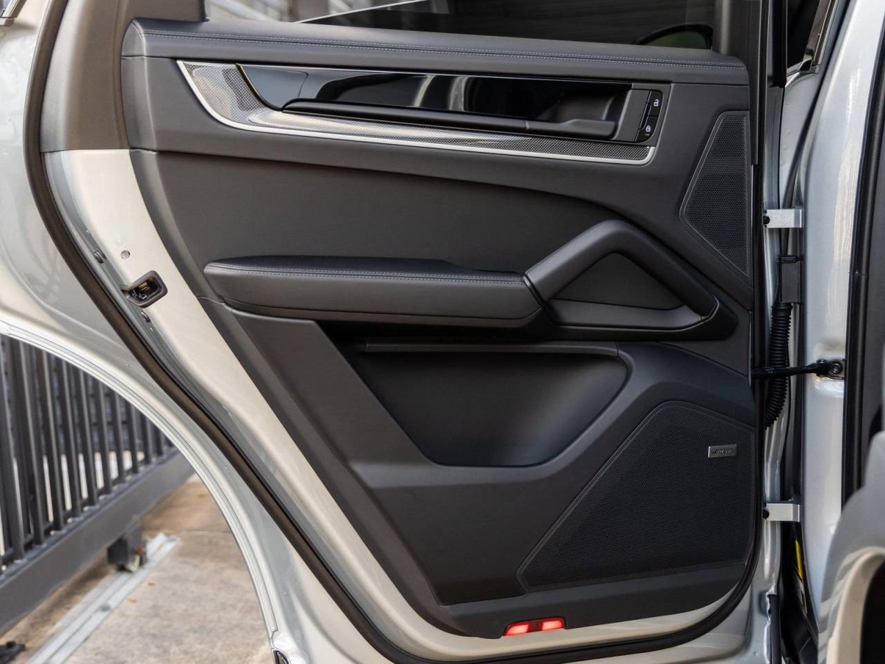 2025 Porsche Cayenne Cayenne S E-Hybrid Coupe