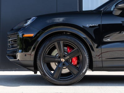 2025 Porsche Cayenne S E-Hybrid Coupe