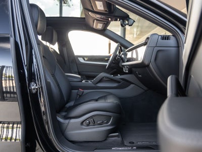 2025 Porsche Cayenne S E-Hybrid Coupe
