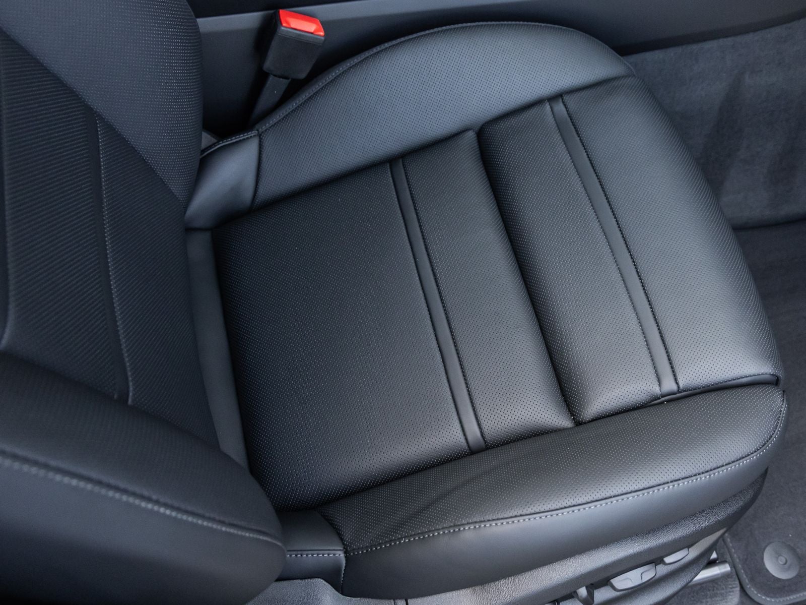 2025 Porsche Cayenne S E-Hybrid Coupe