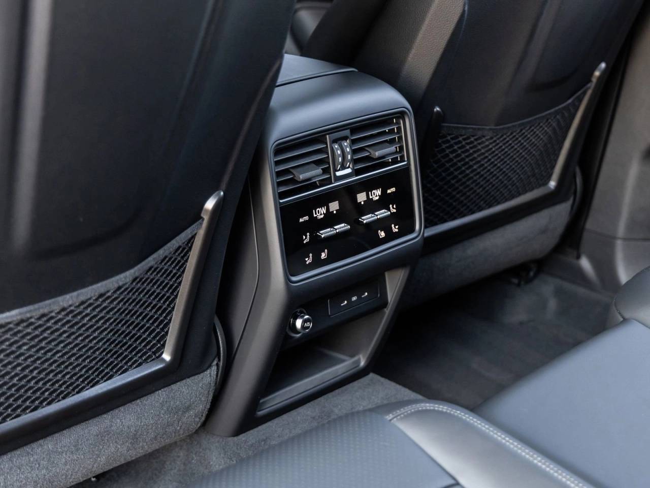 2025 Porsche Cayenne S E-Hybrid Coupe