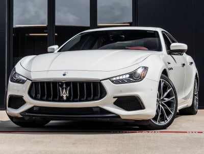 2022 Maserati Ghibli Modena