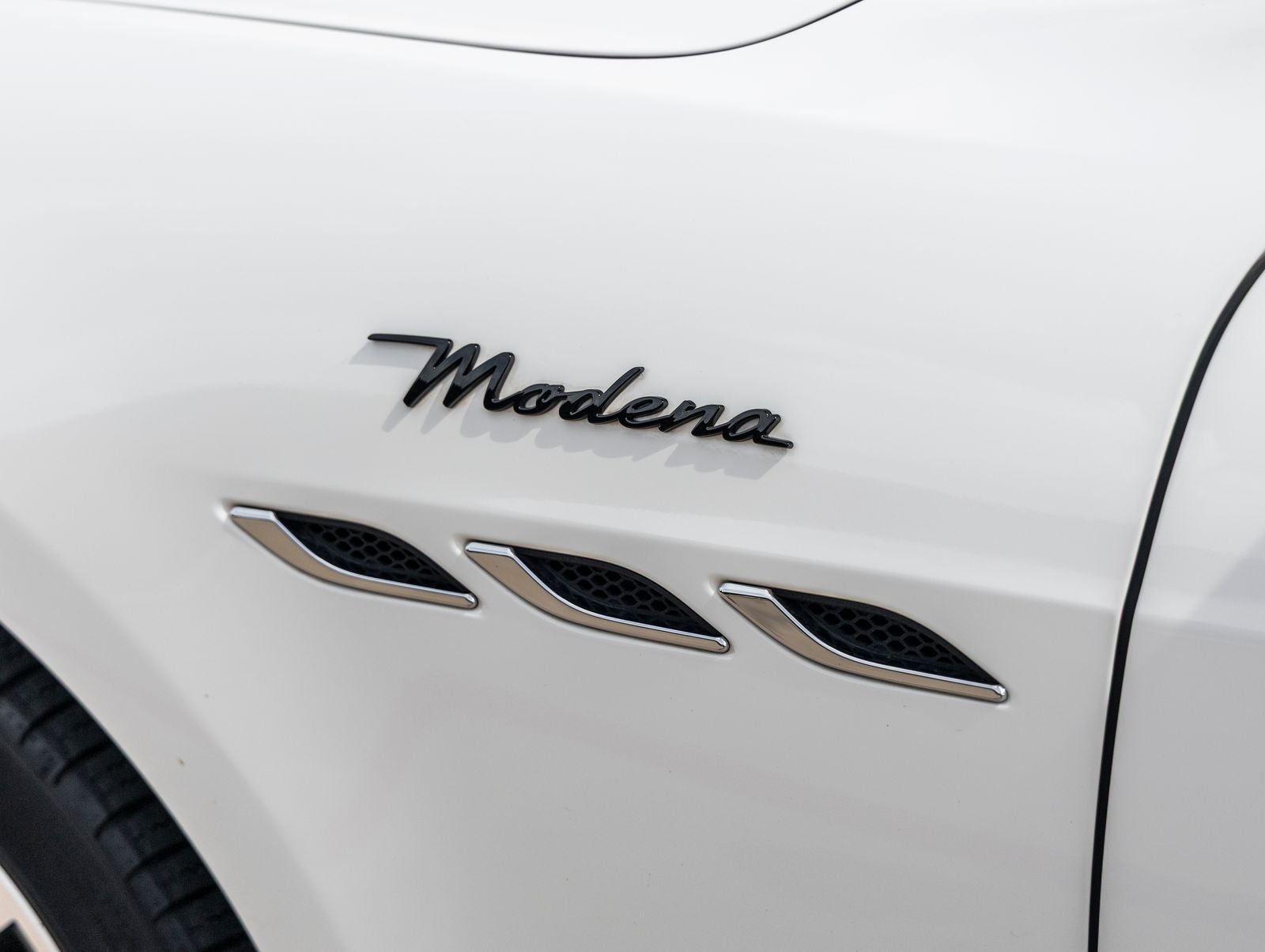 2022 Maserati Ghibli Modena