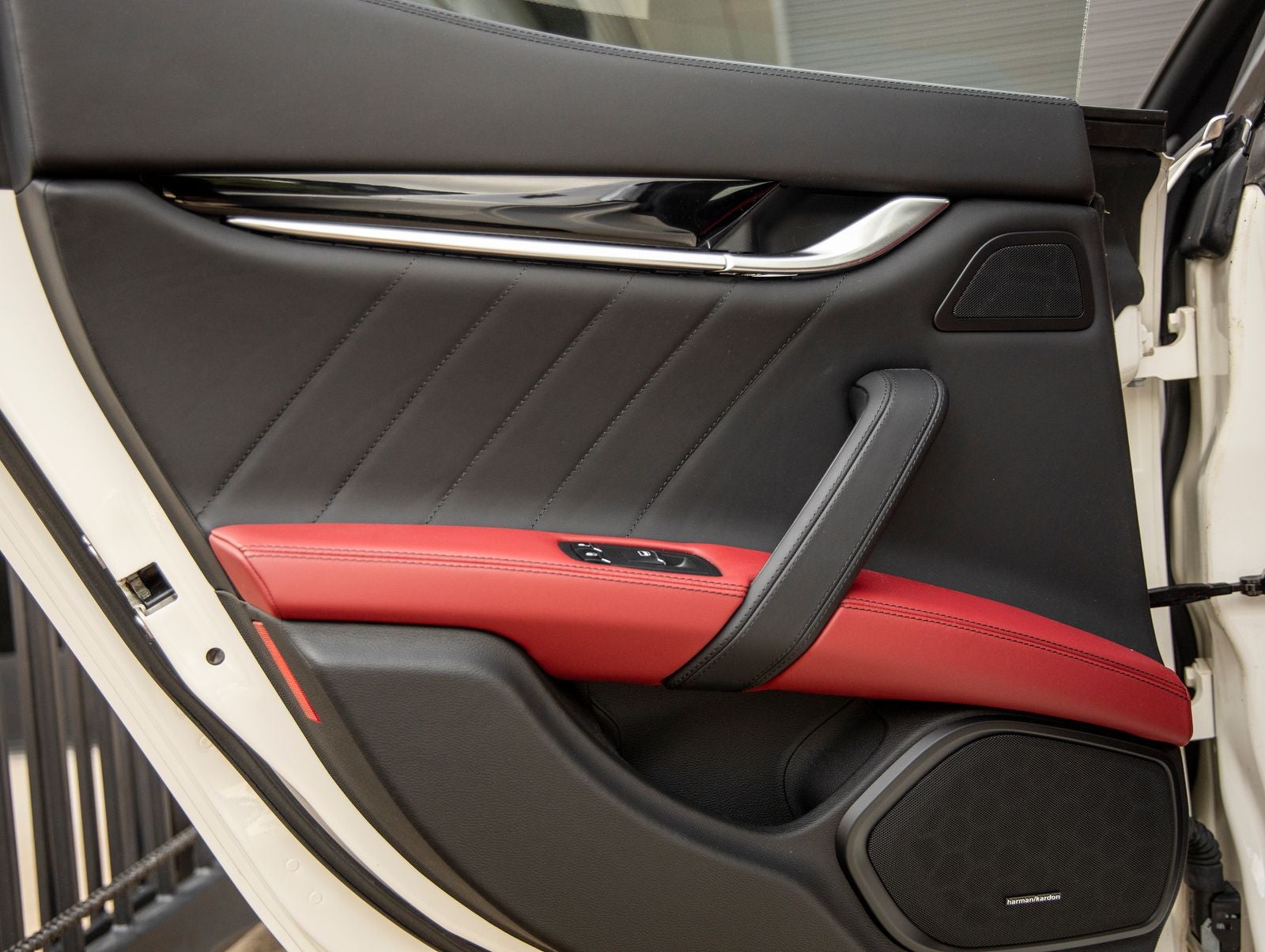 2022 Maserati Ghibli Modena