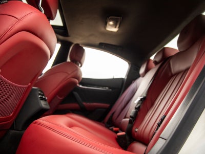2022 Maserati Ghibli Modena