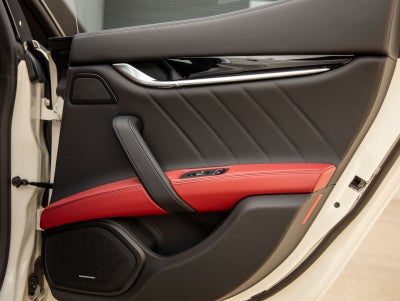 2022 Maserati Ghibli Modena