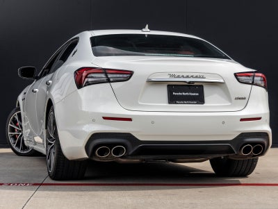 2022 Maserati Ghibli Modena